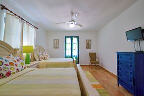 Beach Villa in El Portillo Sleeps 12