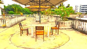 Sea Breeze Hotel