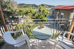 SkyFrame Apartments