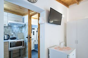 SkyFrame Apartments
