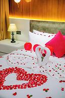 Mhendo Hotel & Studio Suites