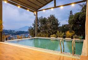 Mhendo Hotel & Studio Suites