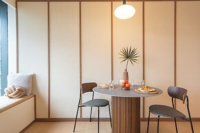 Weave Suites - Hillside