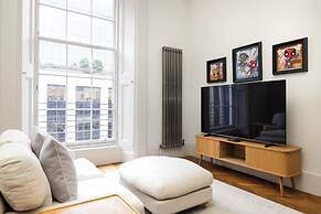 Modern studio in Edinburgh West End