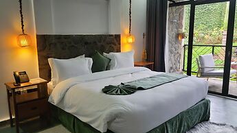 Grotta Resort