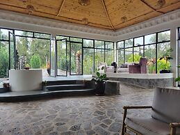 Grotta Resort