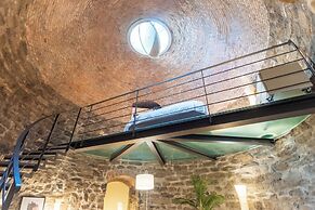 Ice Queen Chamber by Rent all Como