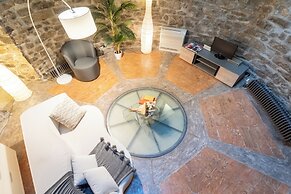 Ice Queen Chamber by Rent all Como