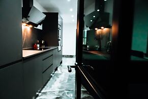 Santi House
