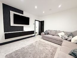 Santi House