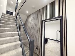 Santi House