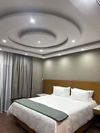 Platinum Lodge