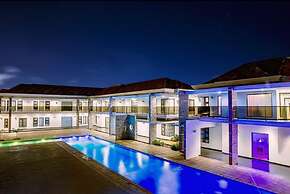 Platinum Lodge