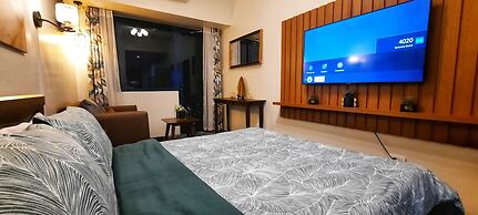 Air Residences-Modern studio w/ City skyline view