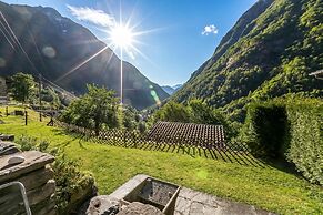 Rustico Over The Bridge Verzasca