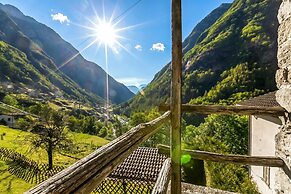 Rustico Over The Bridge Verzasca