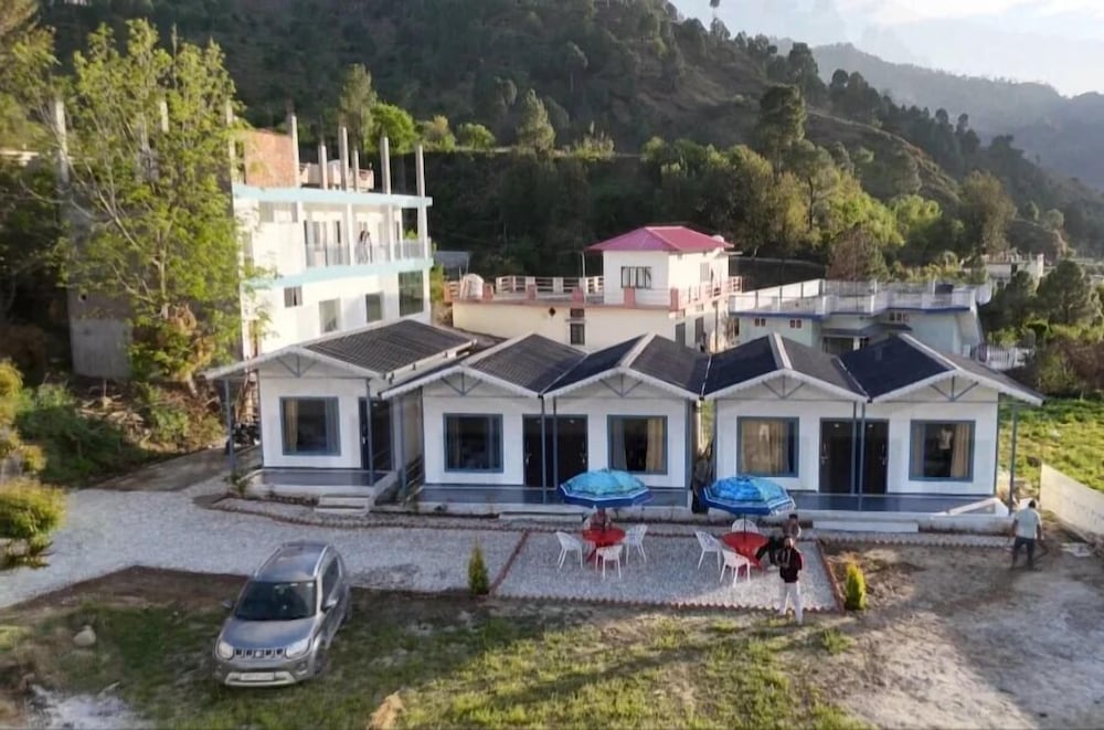 Friendship Inn Hotel & Resorts