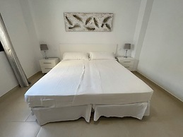 Apartamentos Royal Suites by Croma