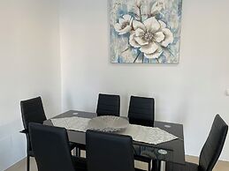 Apartamentos Royal Suites by Croma