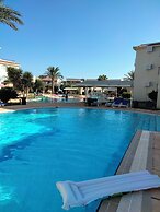 Charming Kalecik Apartment With Shared Pool and Free Parking