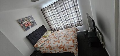 Cozy 3-bed House in Dagenham