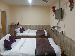 Hotel gayatri