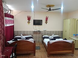 Hotel gayatri
