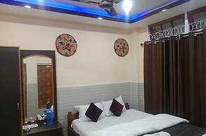 Hotel gayatri