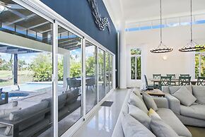 Golf Villa in Bavaro - Pool, Jacuzzi, Staff