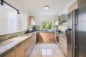 Golf Villa in Bavaro - Pool, Jacuzzi, Staff