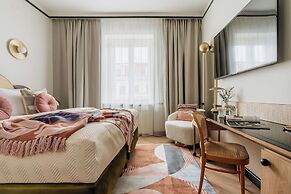 Colette by StayLab