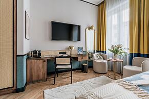 Colette by StayLab