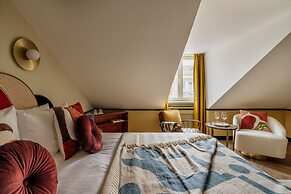 Colette by StayLab