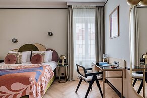 Colette by StayLab