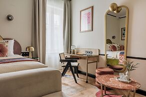 Colette by StayLab
