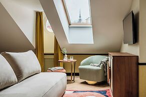 Colette by StayLab