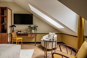 Colette by StayLab