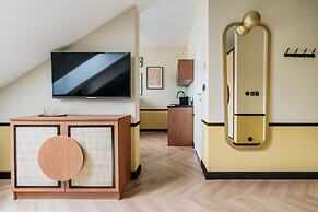 Colette by StayLab