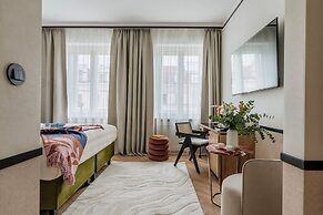 Colette by StayLab