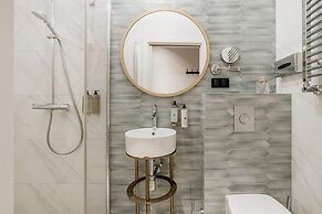 Colette by StayLab