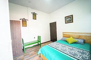 503 Casa Hostal