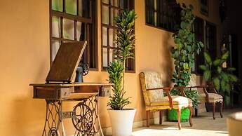 503 Casa Hostal