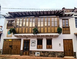 Aparta Hotel Los Tucanes