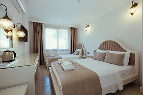 Cunda Say Resort