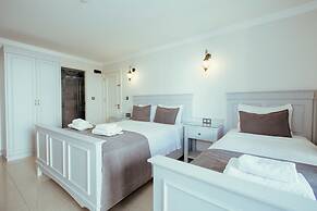 Cunda Say Resort