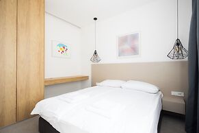 Kula & the Top Apartments