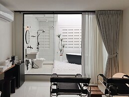 Dear Sunday Hometel Bangkok