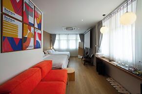 Dear Sunday Hometel Bangkok