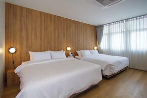 Dear Sunday Hometel Bangkok