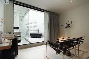 Dear Sunday Hometel Bangkok